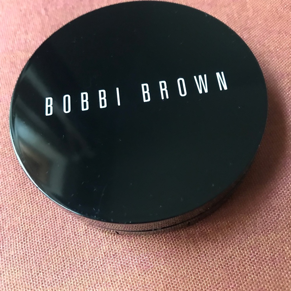 Bobbi Brown Black Compact